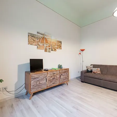 Parterre Holidays Apartment *
