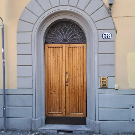 Apartment Parterre Holidays Florenz