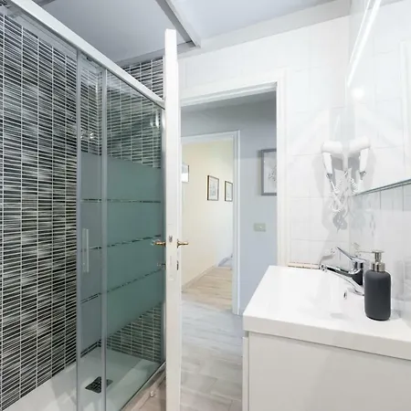 Parterre Holidays Apartment